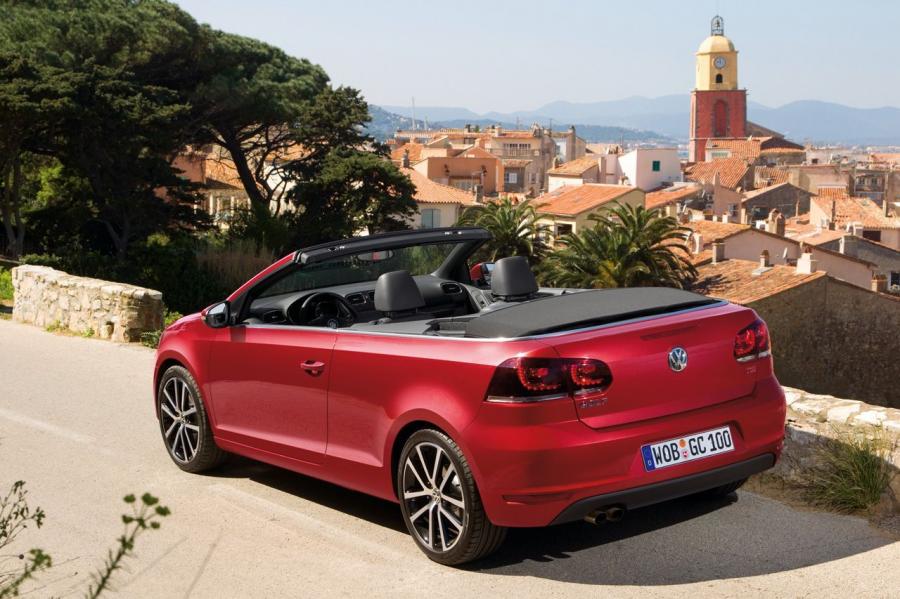  Volkswagen Golf Cabrio 2011 года  (фото 46 из 69)